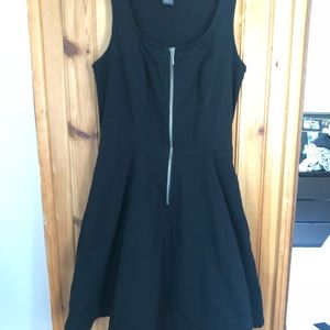 🌸 ARMANI EXCHANGE BLACK DRESS WITH FRONT ZIP 🌸🌸